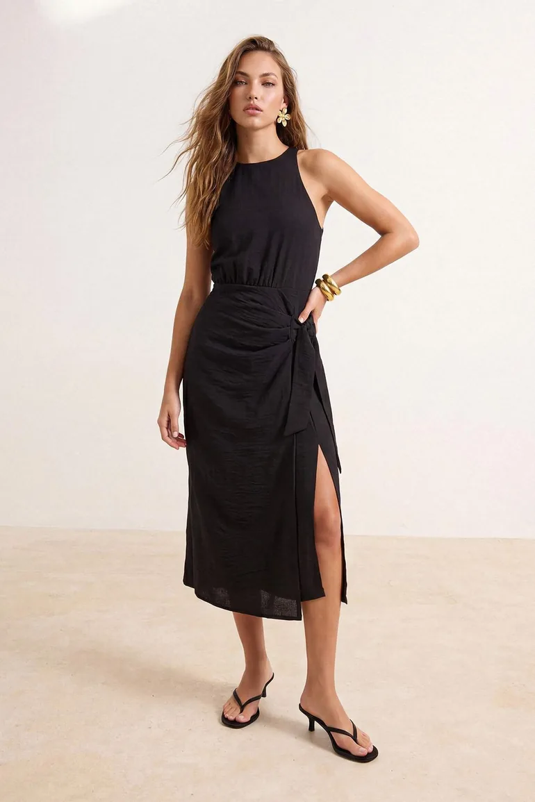Black Straight Binding Detailed Midi Woven Dress - 1