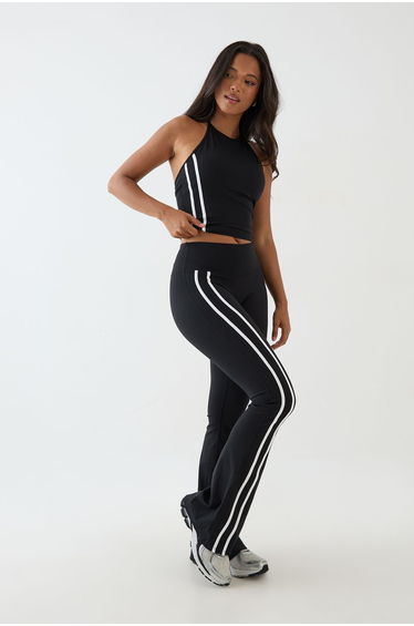 DSGN Studio Sculpt Side Stripe Flared Legging - black