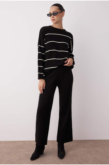 Wide Pattern Striped Basic Ribbed Knitwear Top-Bottom Set