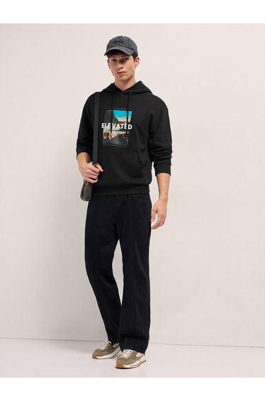 Men Relaxed Fit Graphic Print Hoodie