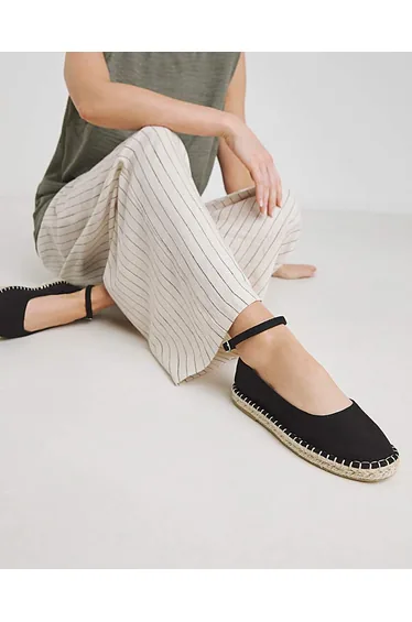 حذاء بالية إسبادريل برباط كاحل بقالب عريض