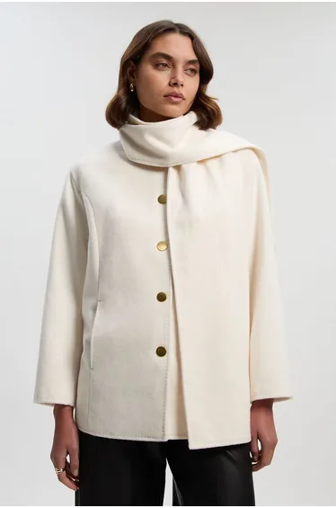 Brushed Wool Detachable Scarf Tailored Short Coat