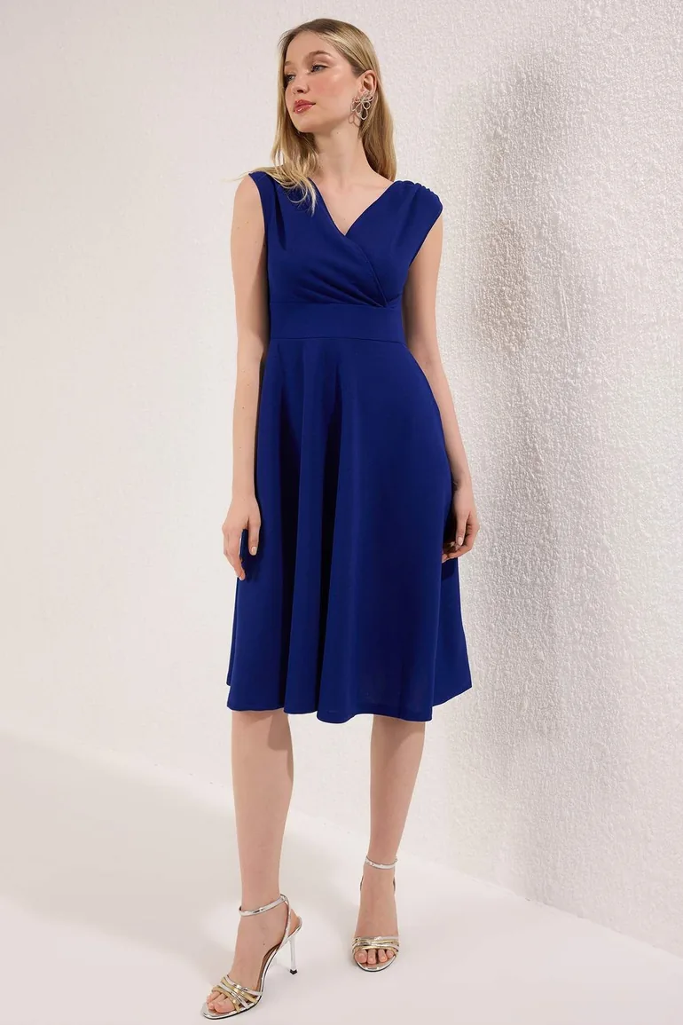 Saks A-Line Woven Midi Evening Dress Night Graduation Dress Trendyol Navy : Party Dresses : VogaCloset Oman Saks A-Line Woven Midi Evening Dress Night Graduation Dress Trendyol Navy : Party Dresses : VogaCloset Oman