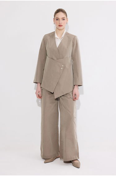 ASYMMETRIC JACKET AND PANTS SET WITH BUTTON DETAILS