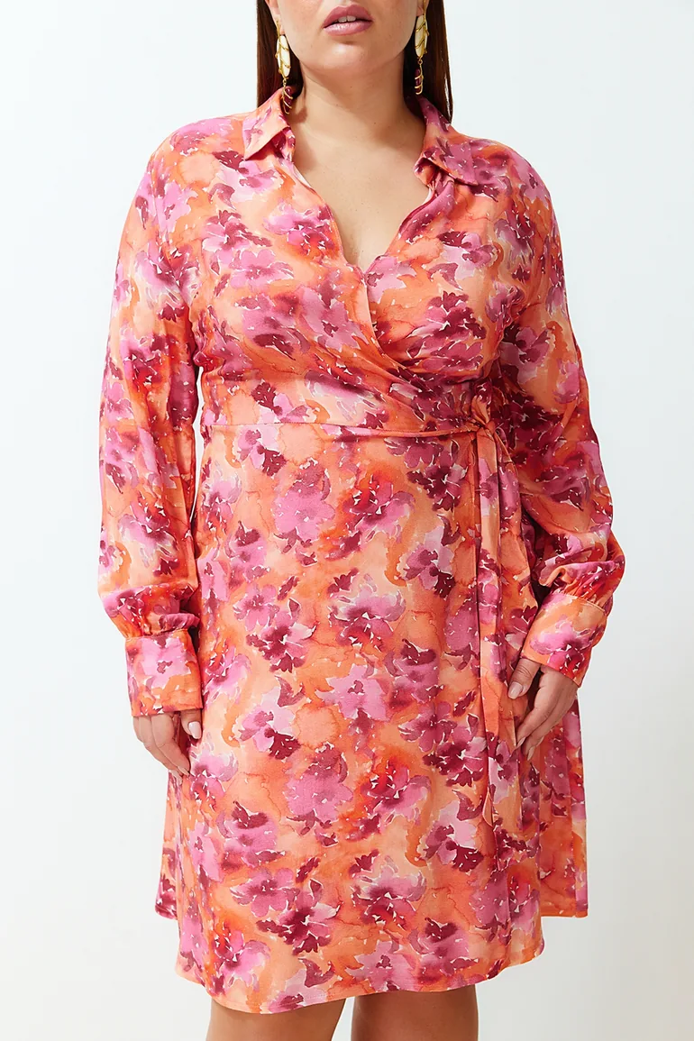 Trendyol Curve Plus Pink Floral A-Line Wrap Midi Dress - 4