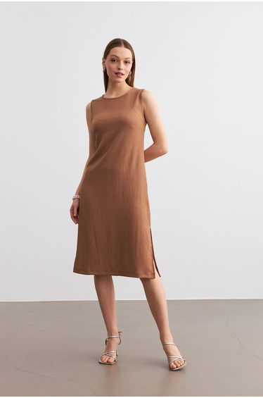 Women's Camel Plain Sleeveless Midi Length Slit Crinkle Dress
