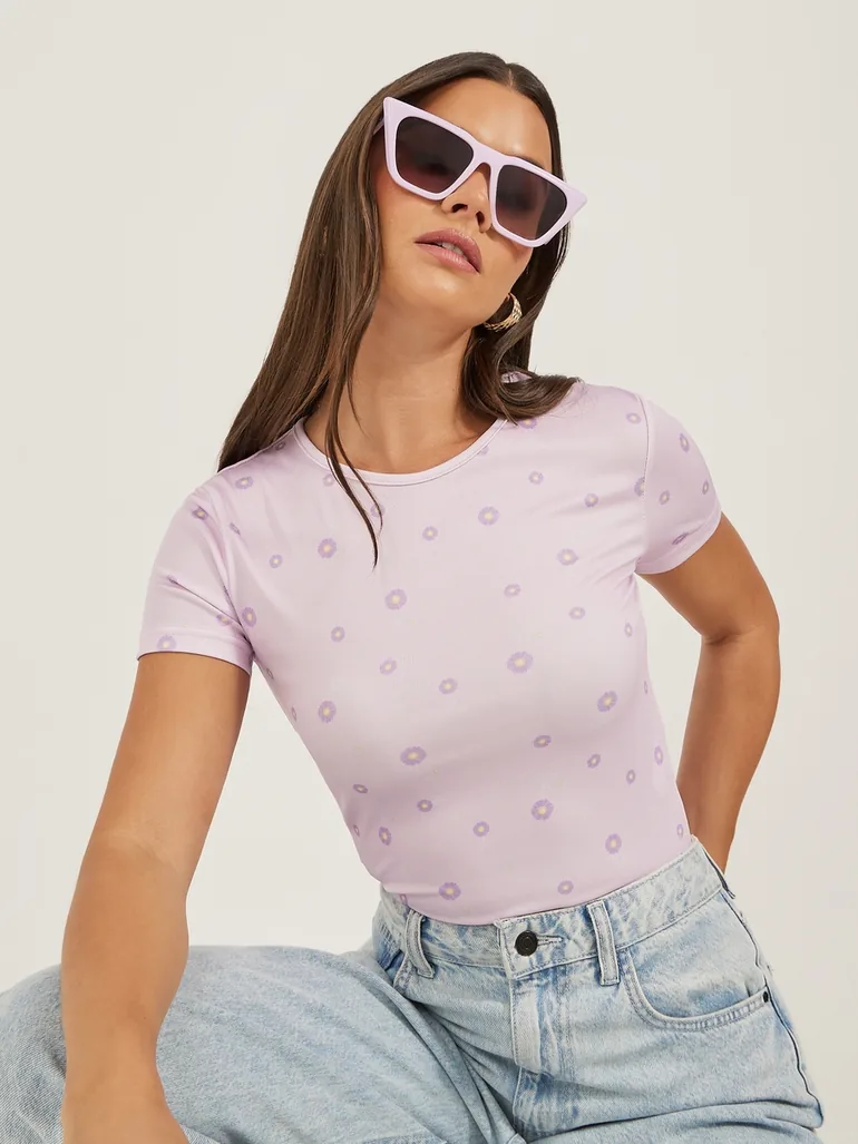 Ribbed Printed Round Neck Fitted T-Shirt - 1