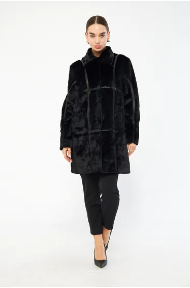 Mizalle Stripe Detailed Faux Fur Coat