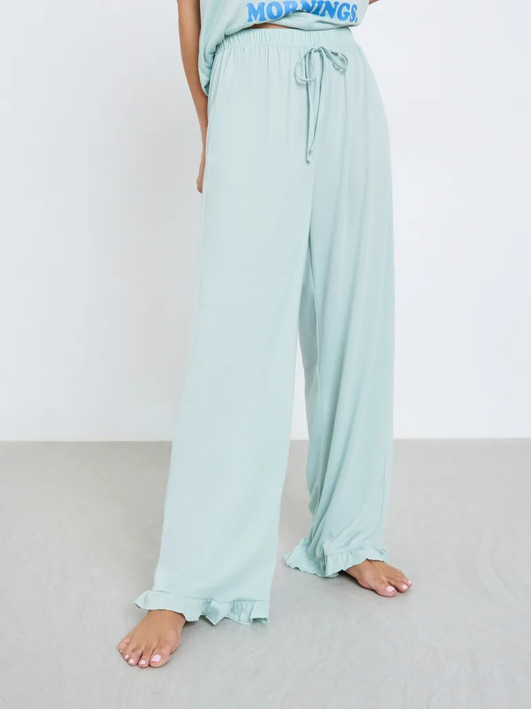 Match Graphic Drop Shoulder T-Shirt and Ruffle Pyjama Set - 3