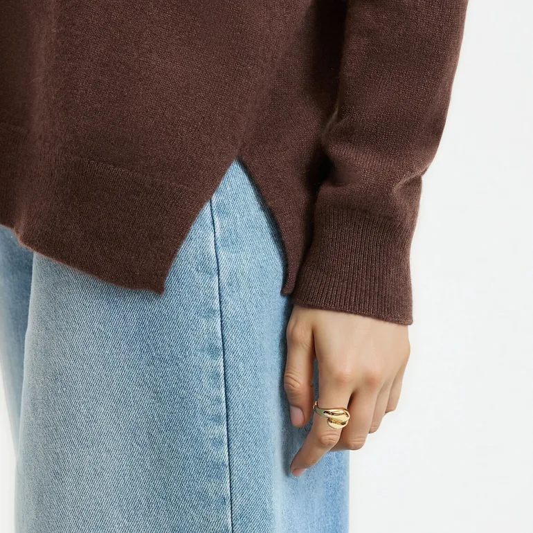 Round Neck Cashmere Jumper/Sweater with Loose Fit in Fine Knit - 3
