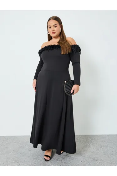 Plus Size Black Off-Shoulder A-Line Maxi Dress