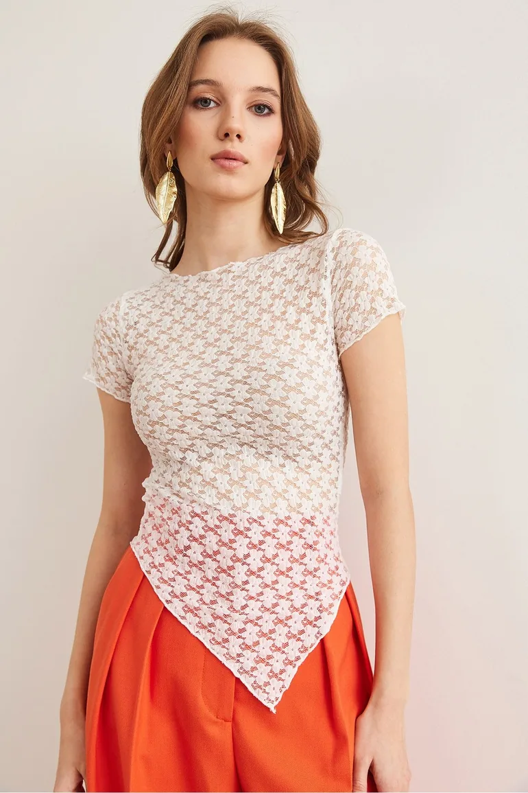 Women's White Six Asymmetrical Lace Blouse - 5