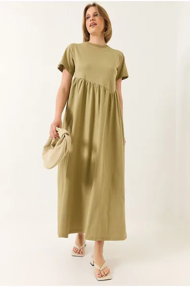 فستان ماكسي محبوك فضفاض بياقة دائرية