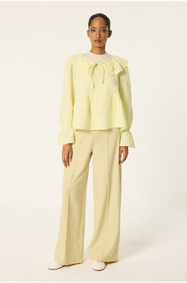MUSLIN BLOUSE WITH FLOUNCED COLLAR
