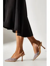 حذاء بكعب عالي باللون البيج - للمقاسات العريضة