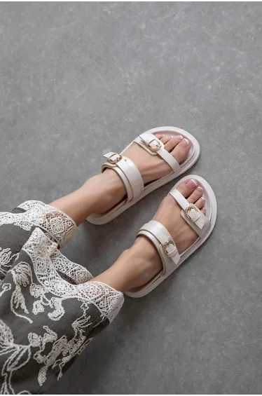 Sunday Women's Buckle Detail Daily Comfort Slippers Beige
