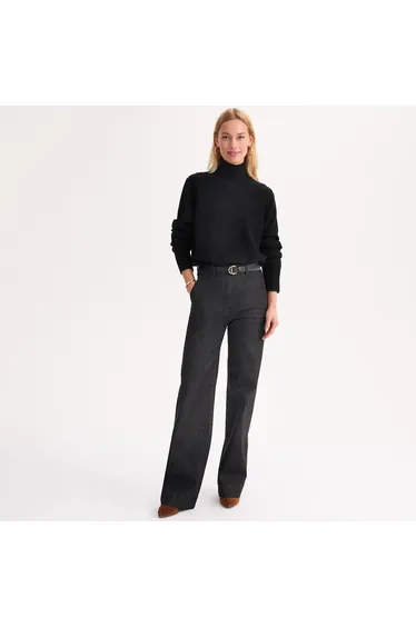 Flared Jeans