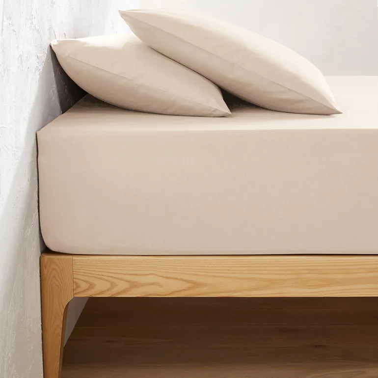 Scenario 32cm High Plain Polycotton Fitted Sheet - 1