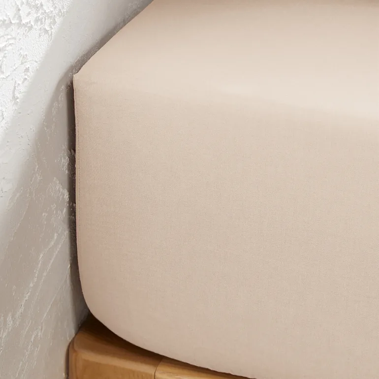 Scenario 32cm High Plain Polycotton Fitted Sheet - 2