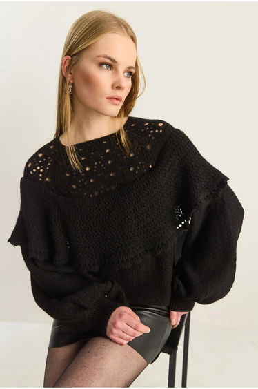 LUCCI Ribbed Boat Neck Thick Sweater with Frilly Detail