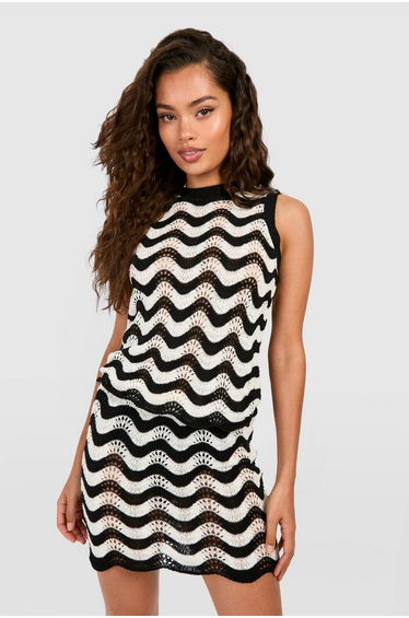 Zig Zag Crochet Knitted Mini Skirt - black