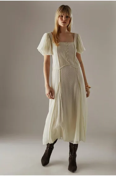 فستان شيفون منقط ميداكسي بصدر بأزرار