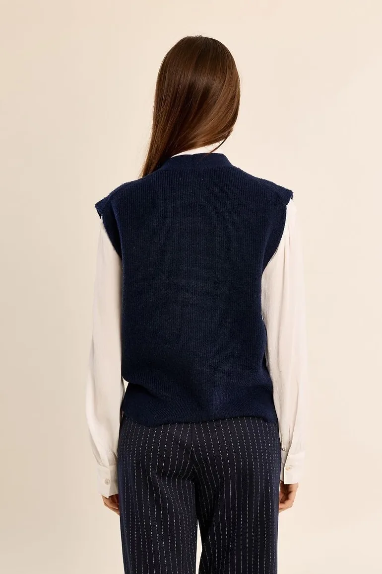 Sleeveless V-Neck Cardigan - 2