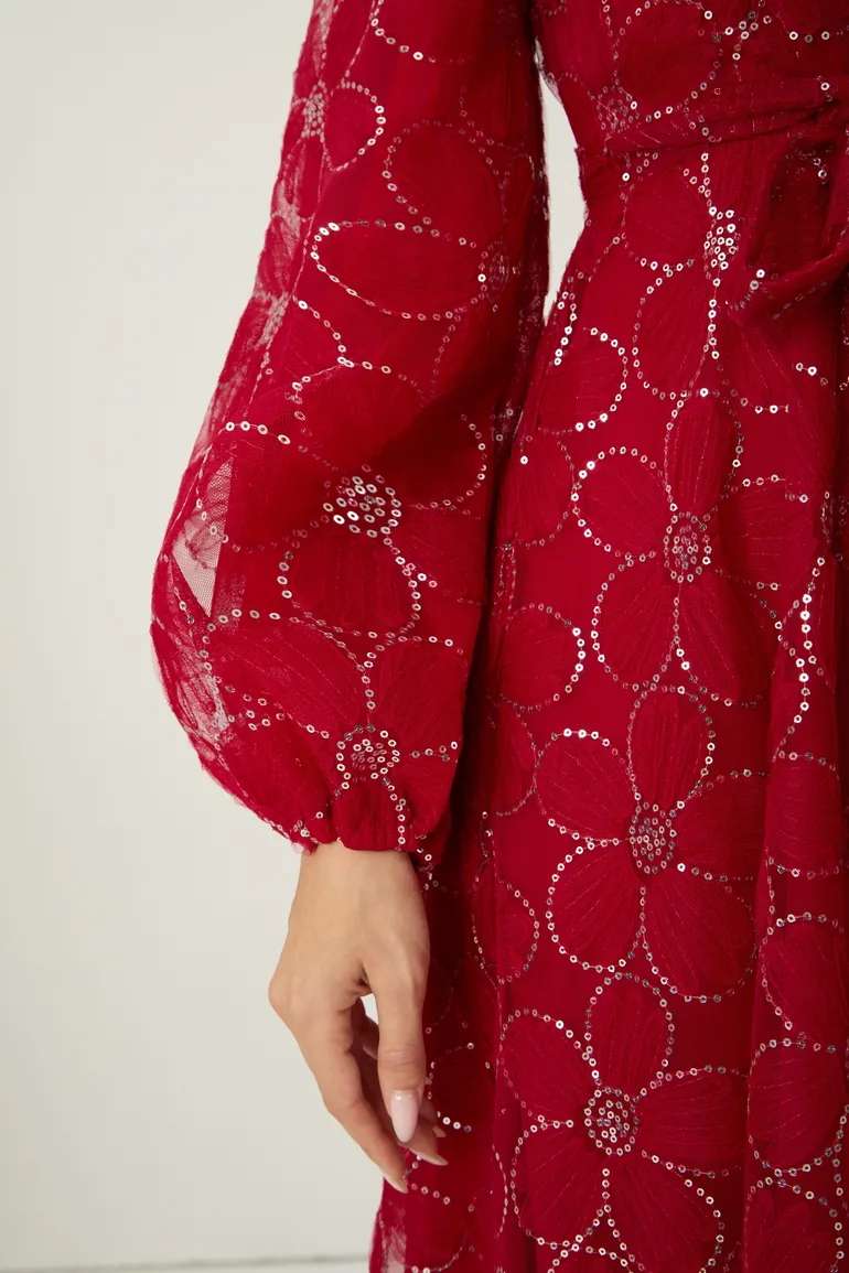 فستان سانفير قميص أحمر ماكسي على شكل حرف A بأكمام طويلة بطبعة أزهار - 9