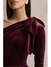 Vespera | Burgundy Velvet Asymmetric-Neck Midi Dress With Bow Detail - 5