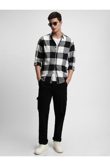 Men Buffalo Checked Slim Fit Casual Shirt