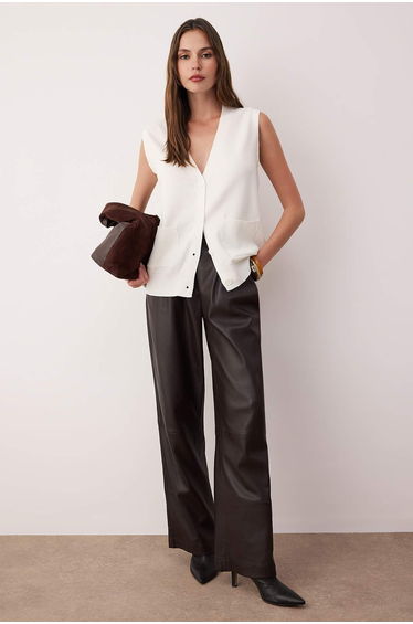 Ecru Special Yarn Wide Pattern V-Neck Waistcoat