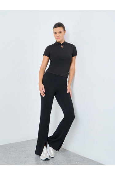 Front Peep Side Gather Crop Top
