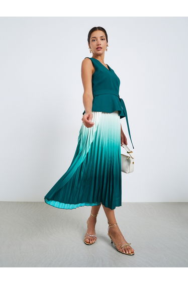 Women Ombre Look Pleated A-Line Midi Dress