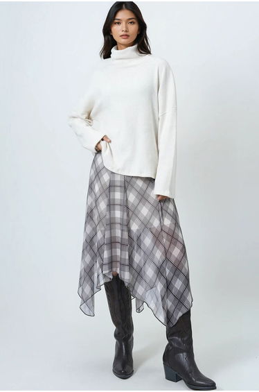 Women's ecru turtleneck wide cut knit blouse