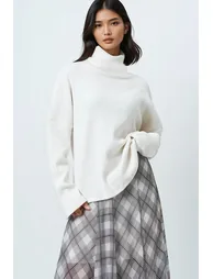 Women's ecru turtleneck wide cut knit blouse - 2