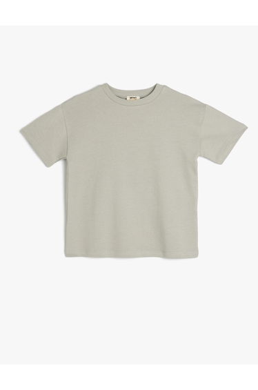Basic T-Shirt