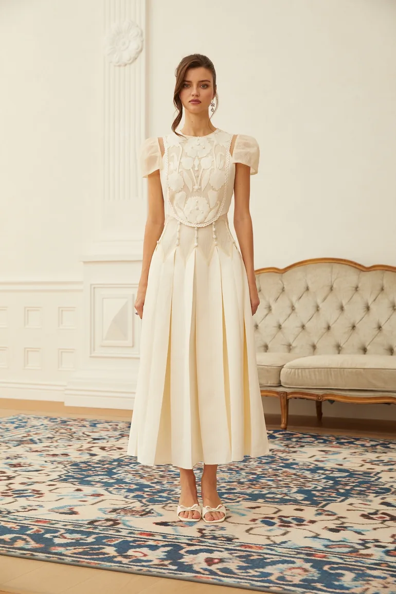 Maelle White Flower Embroidered Maxi Dress Miss Rosier : Premium Dresses : VogaCloset Bahrain Maelle White Flower Embroidered Maxi Dress Miss Rosier : Premium Dresses : VogaCloset Bahrain