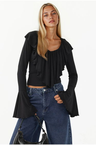 Frilly V-Neck Elastic Knitted Top