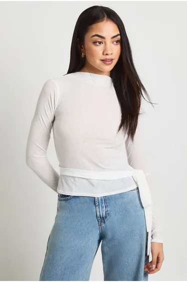 تيشيرت بوهو أبيض بحزام بأكمام طويلة