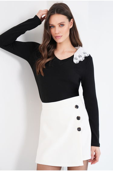 Women's Black Ruffled Collar Knit Blouse