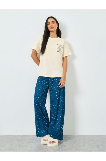 Lazy Days Slogan Drop Shoulder T-Shirt and Star Pyjama Set