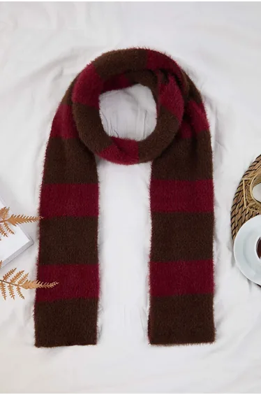 Soft Textured Burgundy-Brown Color Block Knitwear Scarf