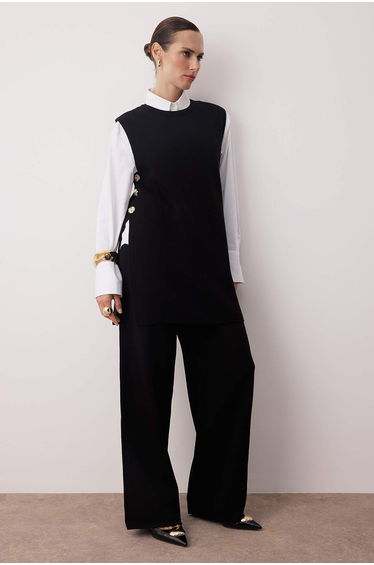 Black Buttoned Knitted Hijab Sweater Set