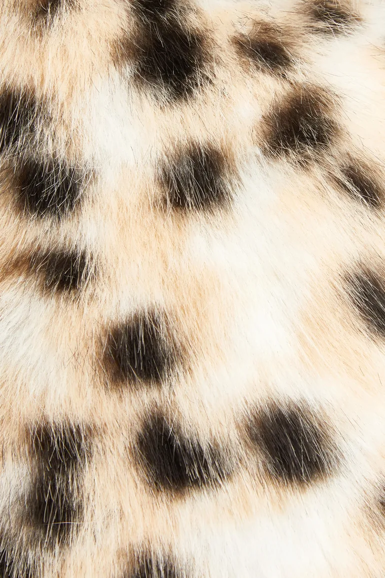 Leopard Print Collared Faux Fur Wrap - 3