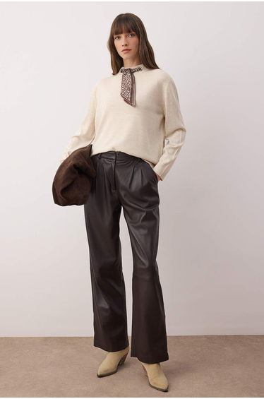 Beige scarf collar detailed knitwear sweater
