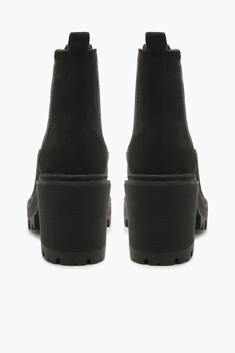 Chunky Block Heel Chelsea Boots - black - 3