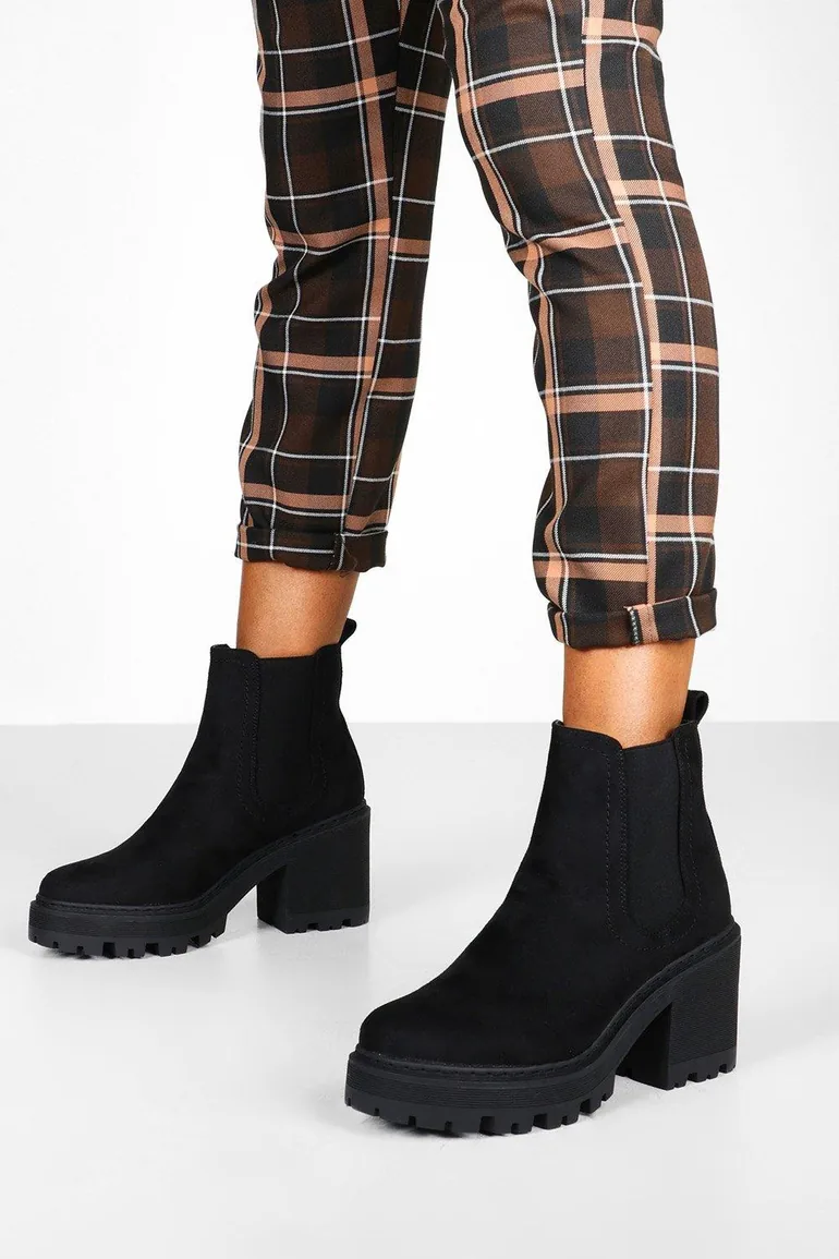 Chunky Block Heel Chelsea Boots - black