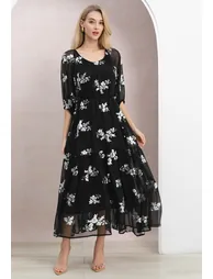 فستان شيك ويش أسود ماكسي على شكل حرف A بطبعة أزهار