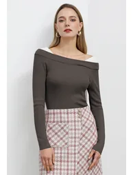 Color Blocked Neckline Knit Top in Smoke