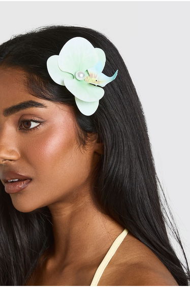 Statement Flower Hair Clip - baby blue